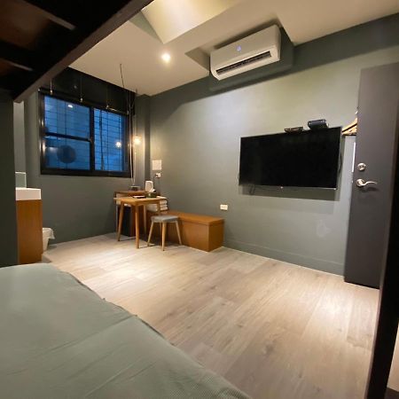 良文旅2館ryou Hotel Vintage - II تاينان المظهر الخارجي الصورة