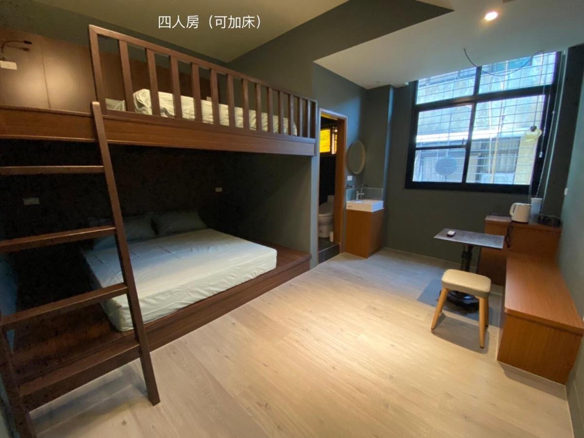 良文旅2館ryou Hotel Vintage - II تاينان المظهر الخارجي الصورة