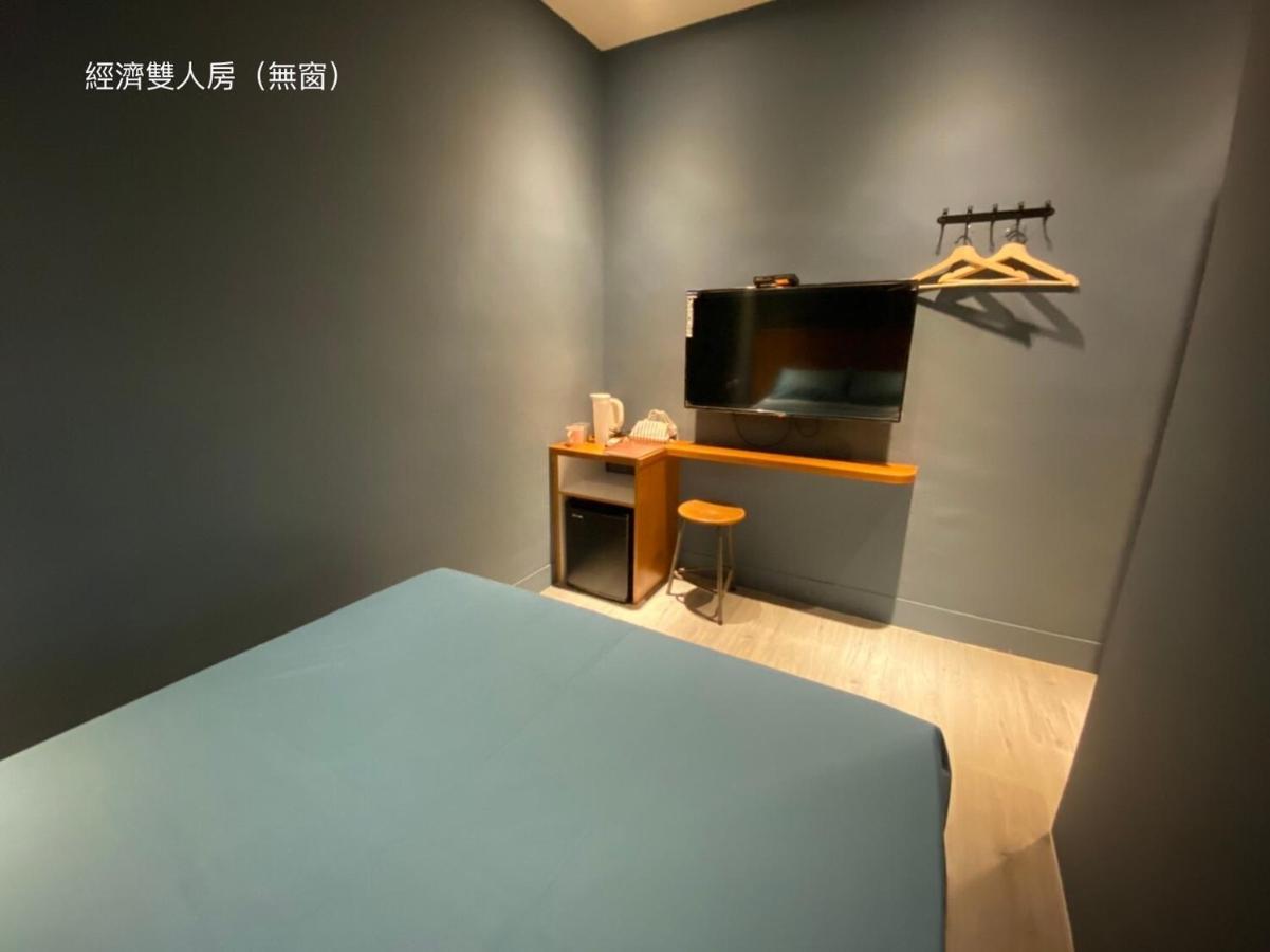 良文旅2館ryou Hotel Vintage - II تاينان المظهر الخارجي الصورة