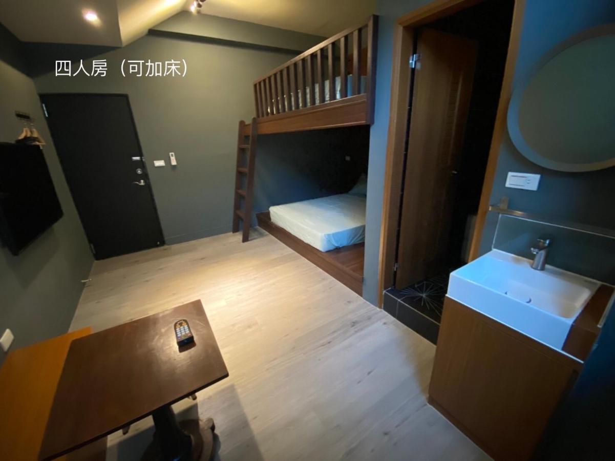 良文旅2館ryou Hotel Vintage - II تاينان المظهر الخارجي الصورة