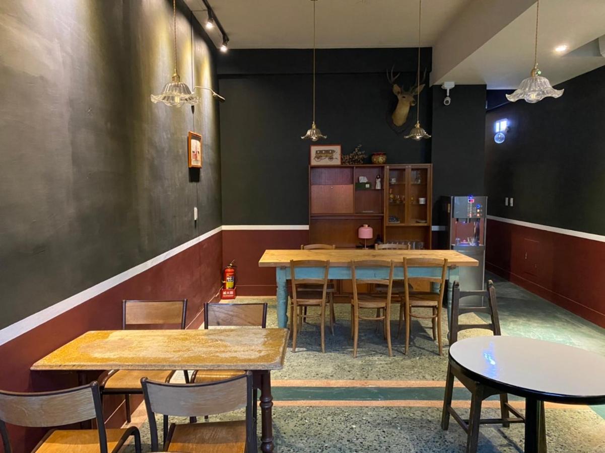 良文旅2館ryou Hotel Vintage - II تاينان المظهر الخارجي الصورة