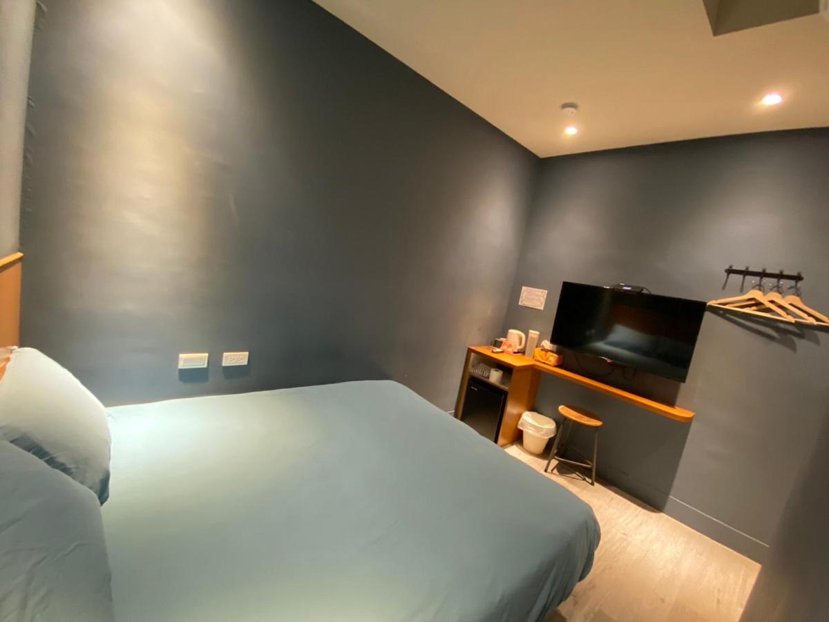 良文旅2館ryou Hotel Vintage - II تاينان المظهر الخارجي الصورة