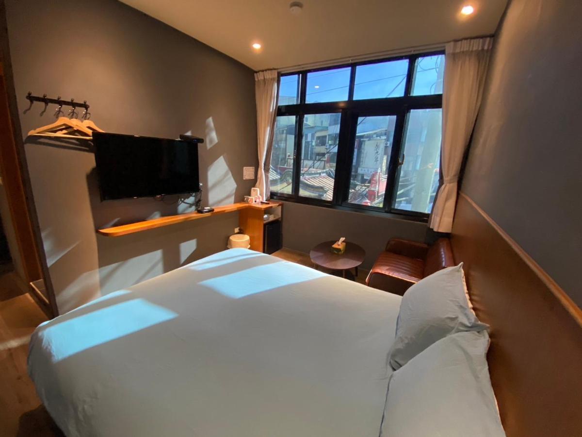 良文旅2館ryou Hotel Vintage - II تاينان المظهر الخارجي الصورة