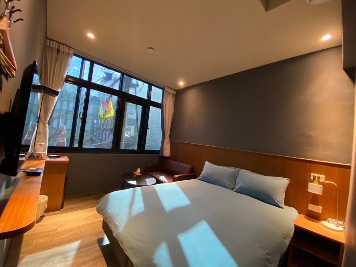 良文旅2館ryou Hotel Vintage - II تاينان المظهر الخارجي الصورة